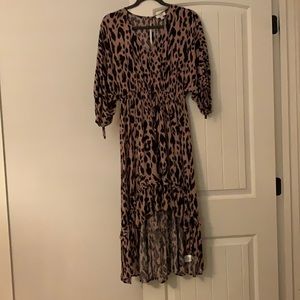 Leopard print high low dress, v-neck, 3/4 sleeve